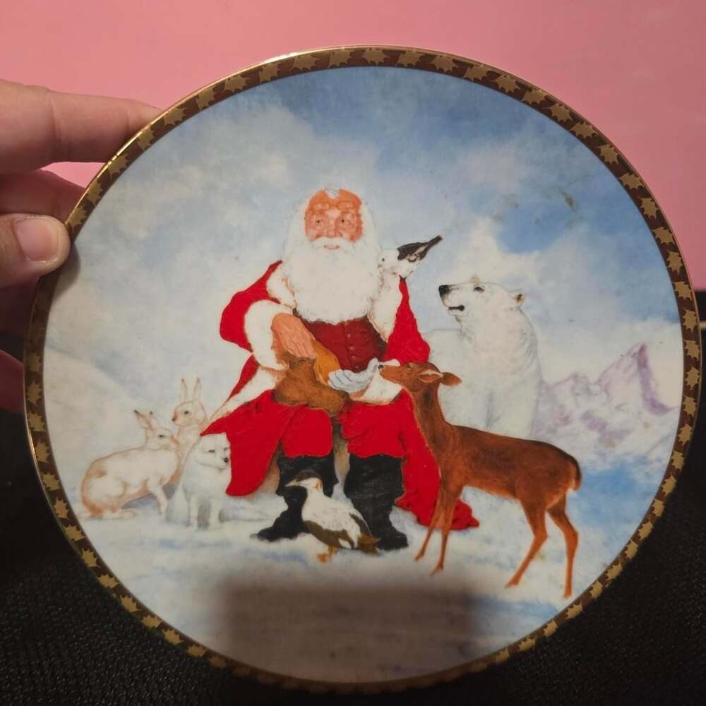 Studio Collection Santa's Animal Kingdom Tom Rubel Decorative Plate